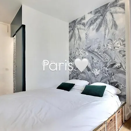With ! Appartamento Parigi